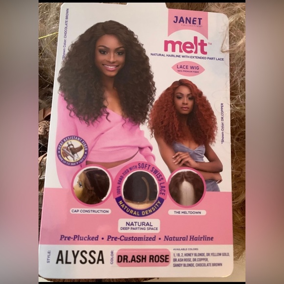 Wig - Picture 6 of 6